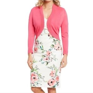 Women's Clothing (226)